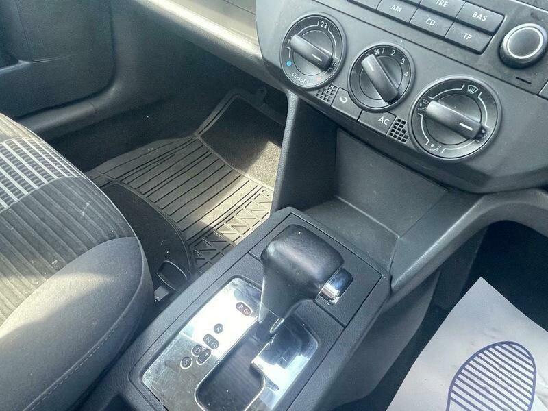 Used Volkswagen Polo 2008 for sale - 76152821: Photo 24