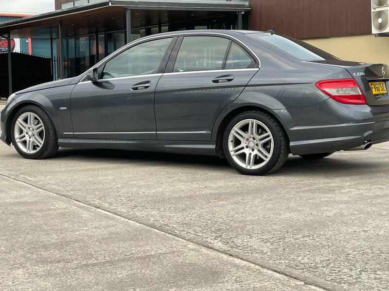 Used Mercedes-Benz C Class 2010 for sale - 76671327: Photo 12