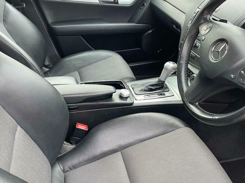 Used Mercedes-Benz C Class 2010 for sale - 76671327: Photo 15