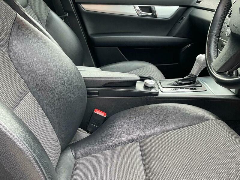 Used Mercedes-Benz C Class 2010 for sale - 76671327: Photo 16