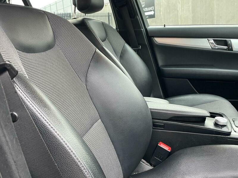 Used Mercedes-Benz C Class 2010 for sale - 76671327: Photo 17