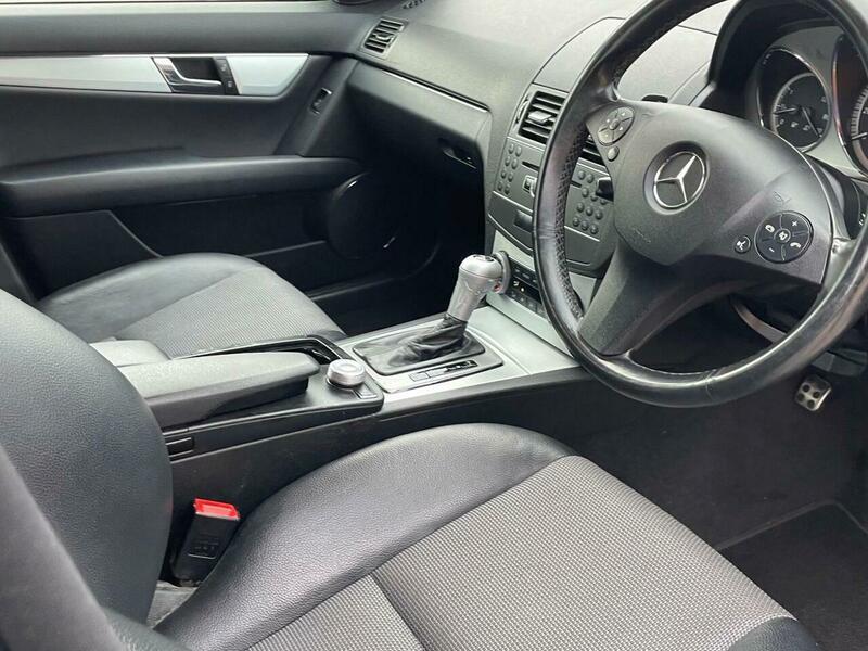 Used Mercedes-Benz C Class 2010 for sale - 76671327: Photo 20