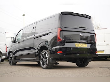 Used Volkswagen Transporter Shuttle 2026 for sale - 79360477: Photo