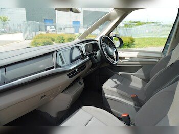 Used Volkswagen Multivan 2024 for sale - 78429884: Photo