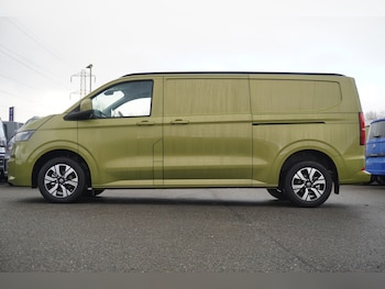 Used Volkswagen Transporter 2025 for sale - 79131021: Photo