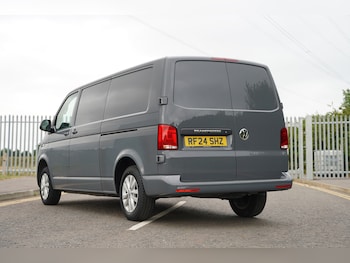 Used Volkswagen Transporter 2024 for sale - 78903805: Photo
