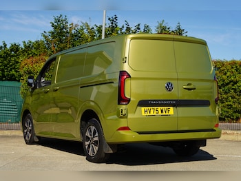 Used Volkswagen Transporter 2025 for sale - 79360470: Photo