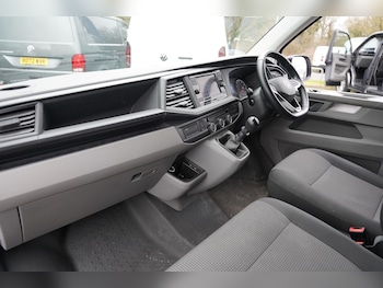 Used Volkswagen Transporter 2024 for sale - 78347151: Photo