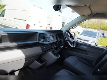 Used Volkswagen Transporter 2024 for sale - 78903841: Photo