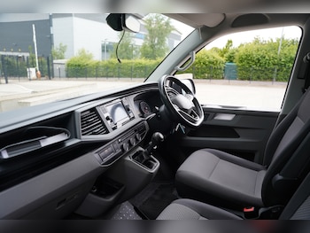 Used Volkswagen Transporter 2022 for sale - 78987540: Photo