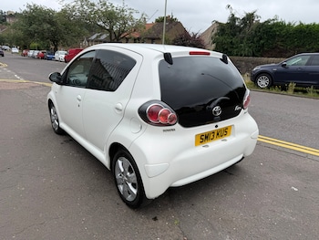 Used Toyota AYGO 2013 for sale - 79287157: Photo