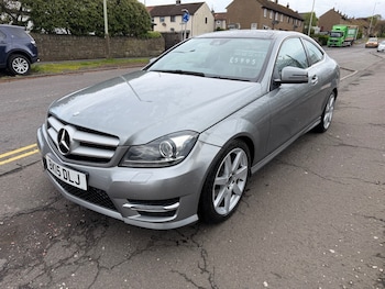 Used Mercedes-Benz C Class 2015 for sale - 78628925: Photo