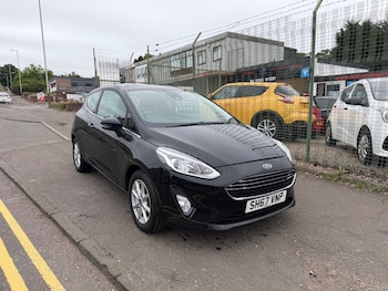 Used Ford Fiesta 2017 for sale - 78691890: Photo