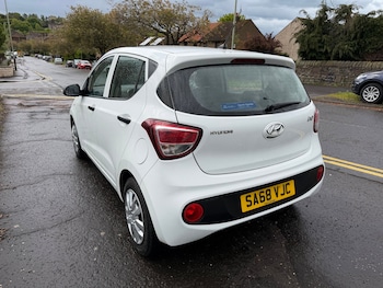 Used Hyundai i10 2018 for sale - 79287165: Photo