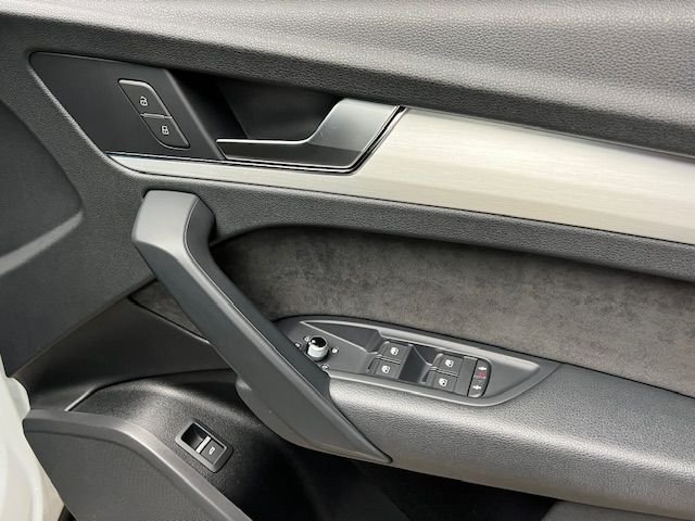 Used Audi Q5 2019 for sale - 76686335: Photo 44