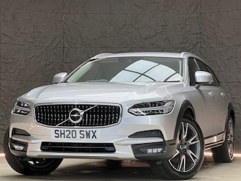Used Volvo V90 Cross Country 2020 for sale - 77328390: Photo