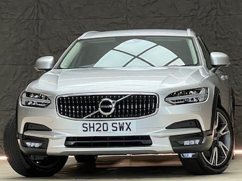 Used Volvo V90 Cross Country 2020 for sale - 77328390: Photo