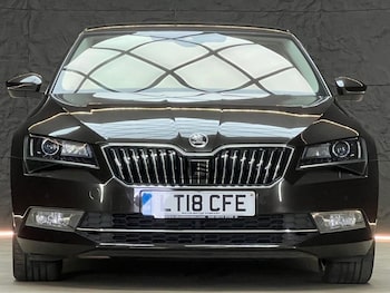 Used Skoda Superb 2018 for sale - 78069196: Photo