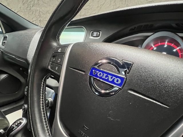 Used Volvo V40 2015 for sale - 77211988: Photo 16