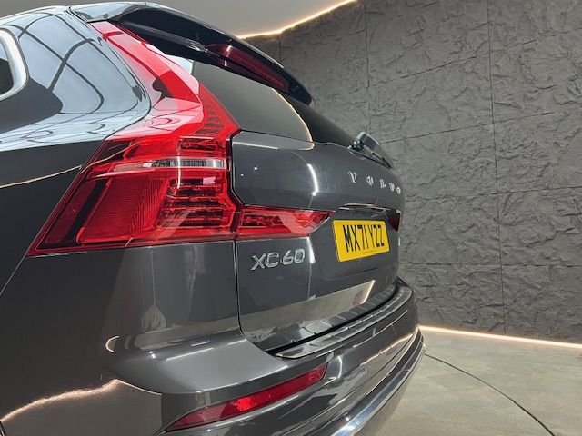 Used Volvo XC60 2021 for sale - 77250328: Photo 21