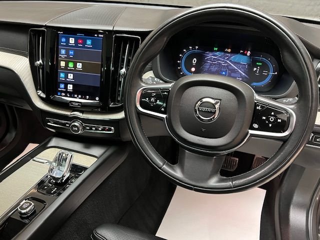 Used Volvo XC60 2021 for sale - 77250328: Photo 45