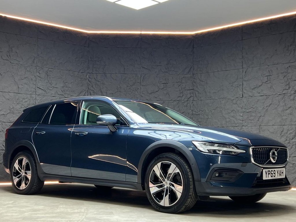 Used Volvo V60 2019 for sale - 77642201: Photo 10