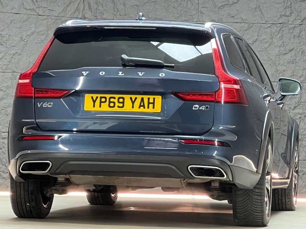 Used Volvo V60 2019 for sale - 77642201: Photo 17