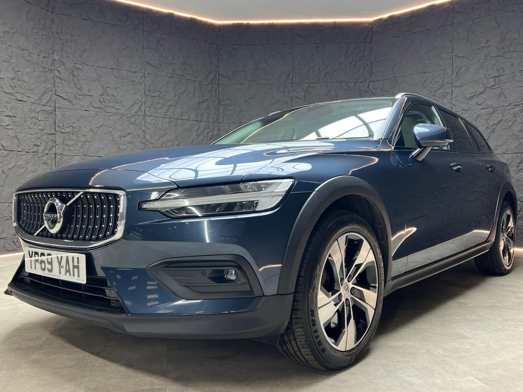 Used Volvo V60 2019 for sale - 77642201: Photo 7