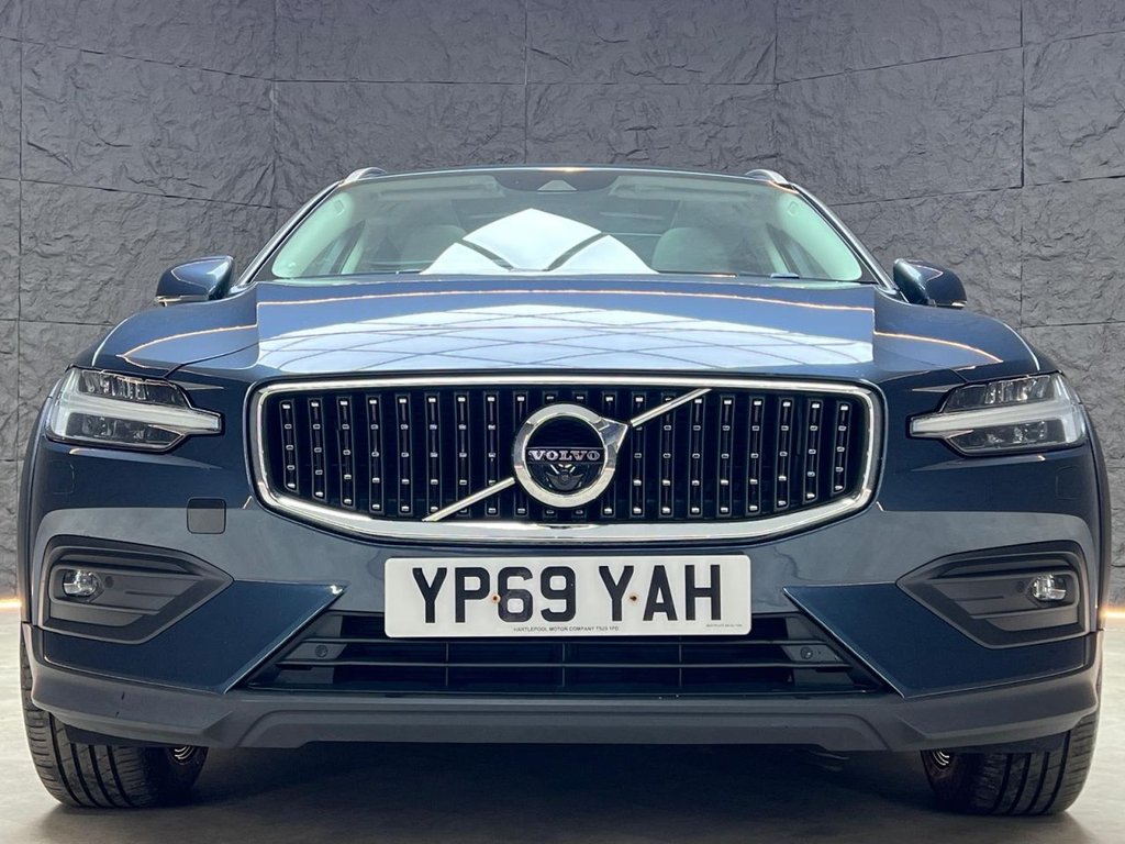 Used Volvo V60 2019 for sale - 77642201: Photo 9