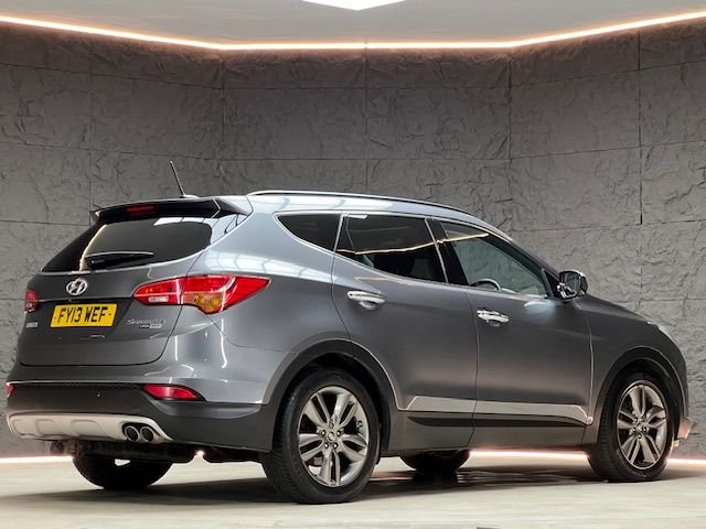 Used Hyundai Santa Fe 2013 for sale - 76841308: Photo 10