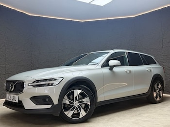 Used Volvo V60 Cross Country 2021 for sale - 78880198: Photo