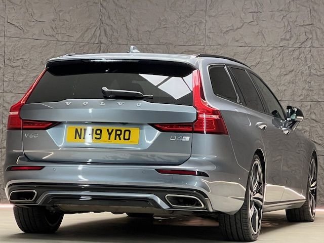 Used Volvo V60 2019 for sale - 77089437: Photo 10