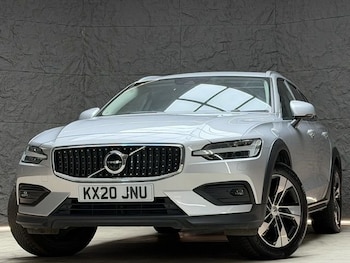 Used Volvo V60 Cross Country 2020 for sale - 79506834: Photo