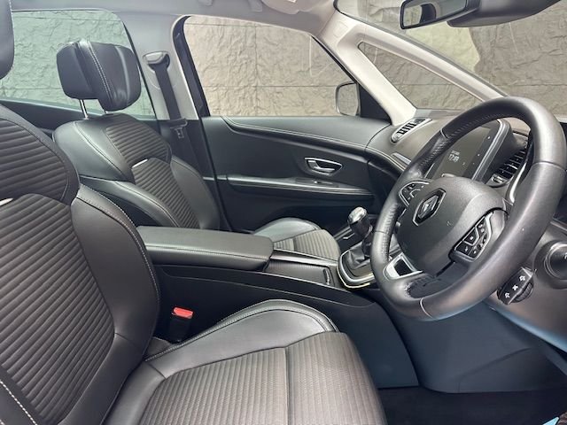 Used Renault Scenic 2019 for sale - 76356654: Photo 17