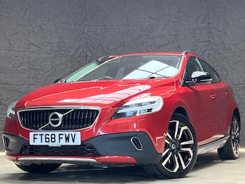 Used Volvo V40 Cross Country 2019 for sale - 78315758: Photo