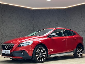 Used Volvo V40 Cross Country 2019 for sale - 78315758: Photo