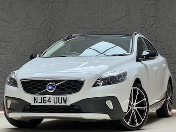 Used Volvo V40 Cross Country 2014 for sale - 76909988: Photo