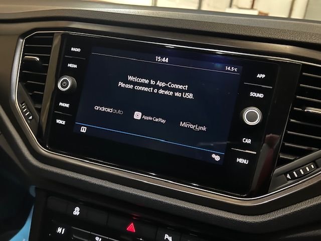 Used Volkswagen T-Roc 2019 for sale - 76038810: Photo 16