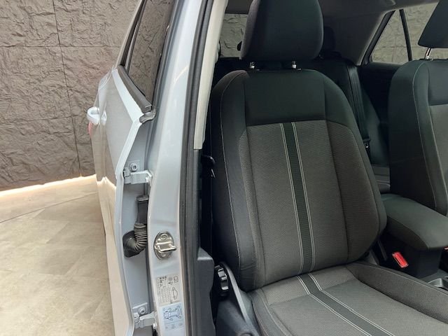 Used Volkswagen T-Roc 2019 for sale - 76038810: Photo 32