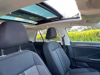 Used Volkswagen T-Roc 2019 for sale - 76038810: Photo 3