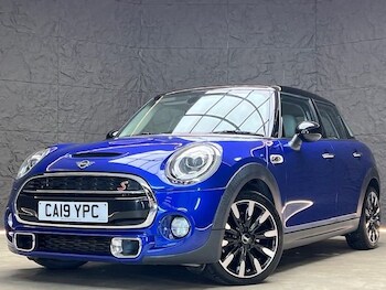 Used MINI Hatch 2019 for sale - 78349717: Photo