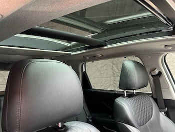 Used Hyundai Santa Fe 2018 for sale - 77755269: Photo