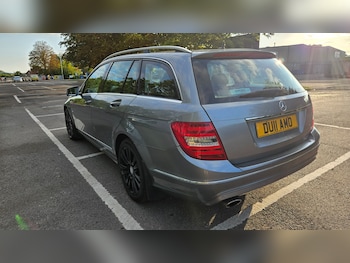 Used Mercedes-Benz C-Class 2011 for sale - 75405172: Photo