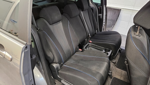 Used Mazda Mazda5 2012 for sale - 76316540: Photo 5