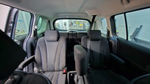 Used Mazda Mazda5 2012 for sale - 76316540: Photo 6