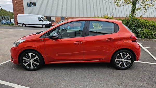 Used Peugeot 208 2016 for sale - 75683839: Photo 6