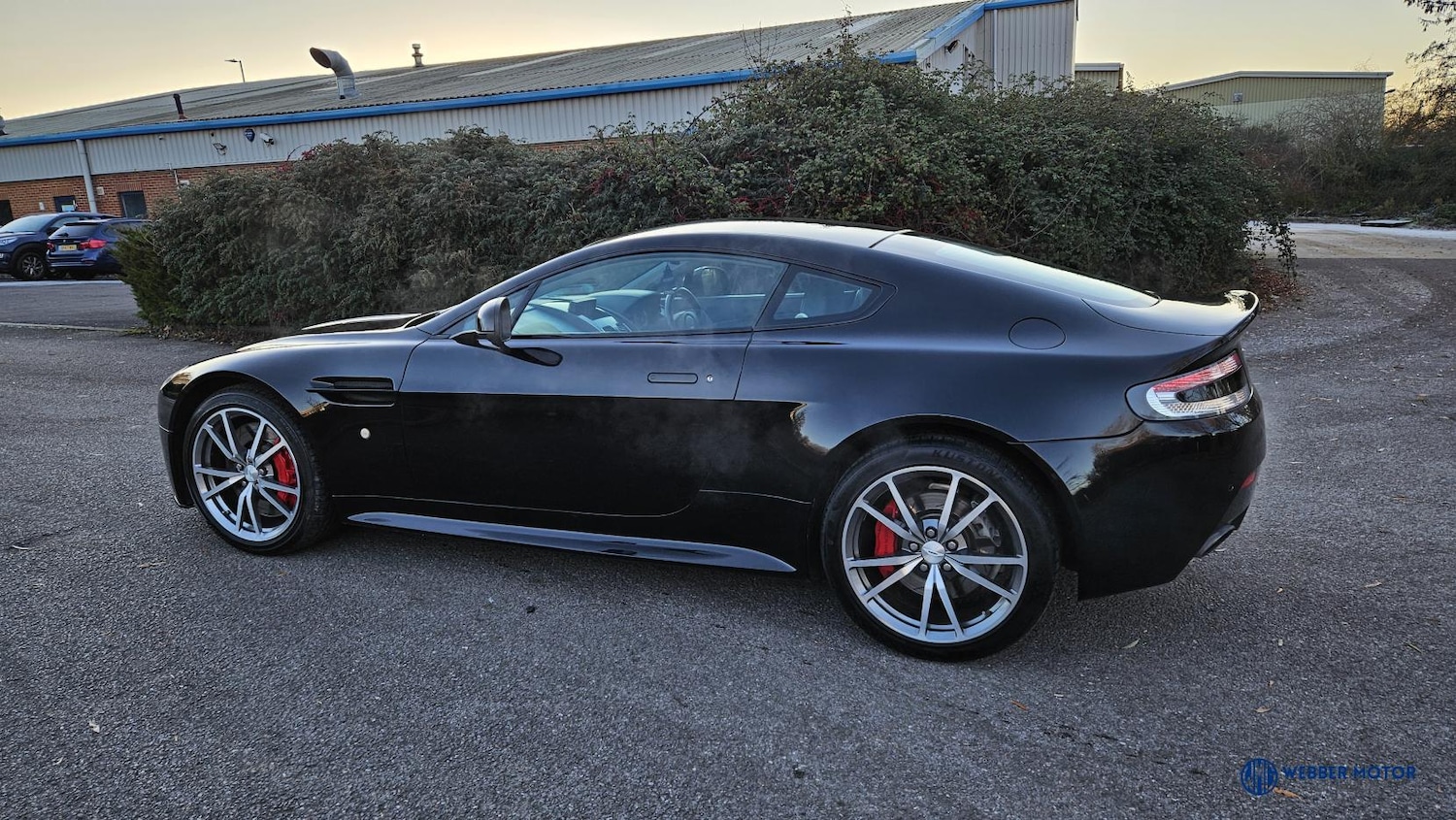 Used Aston Martin Vantage 2016 for sale - 77235617: Photo 11