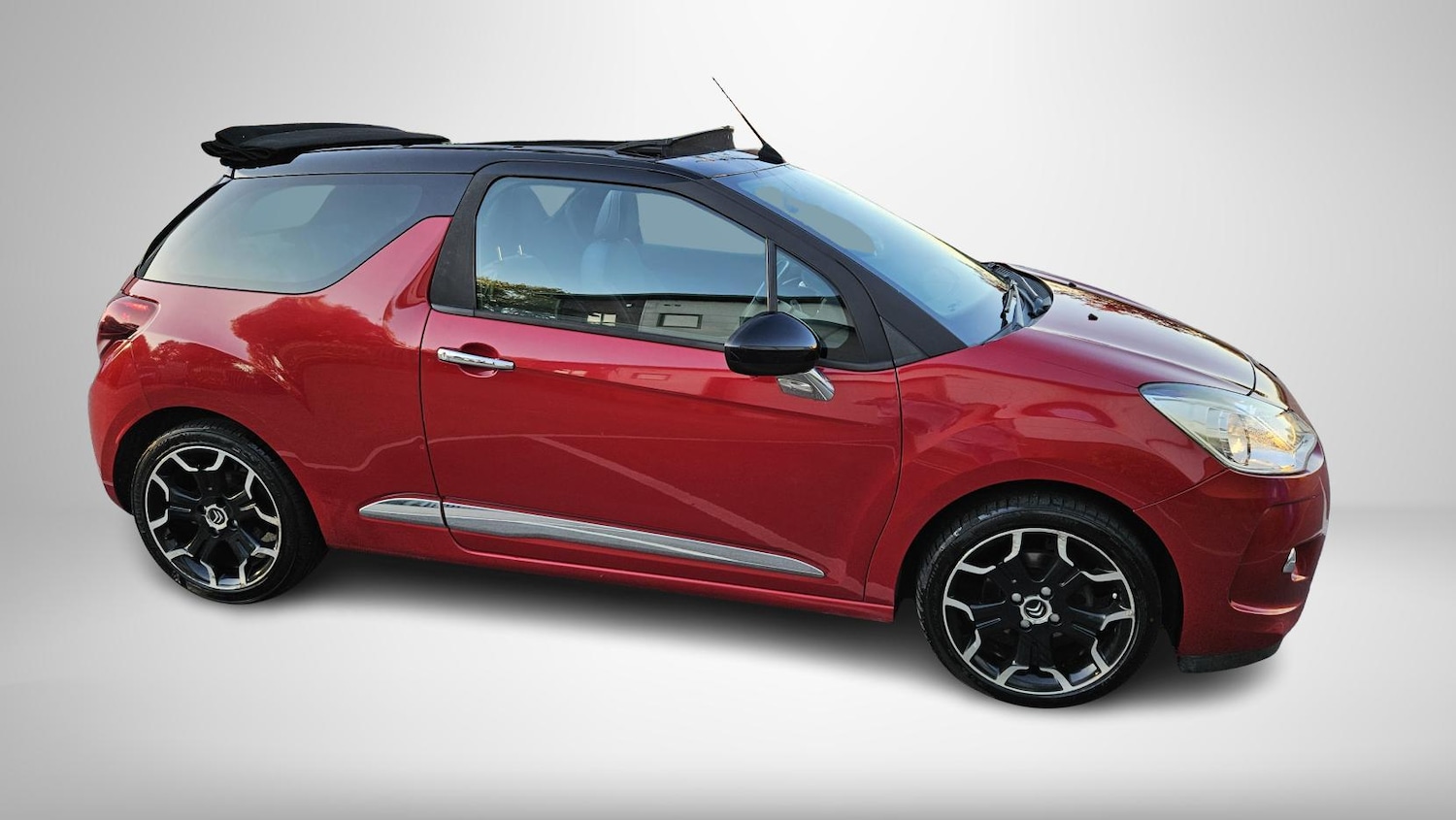 Used Citroen DS3 2014 for sale - 76507889: Photo 9