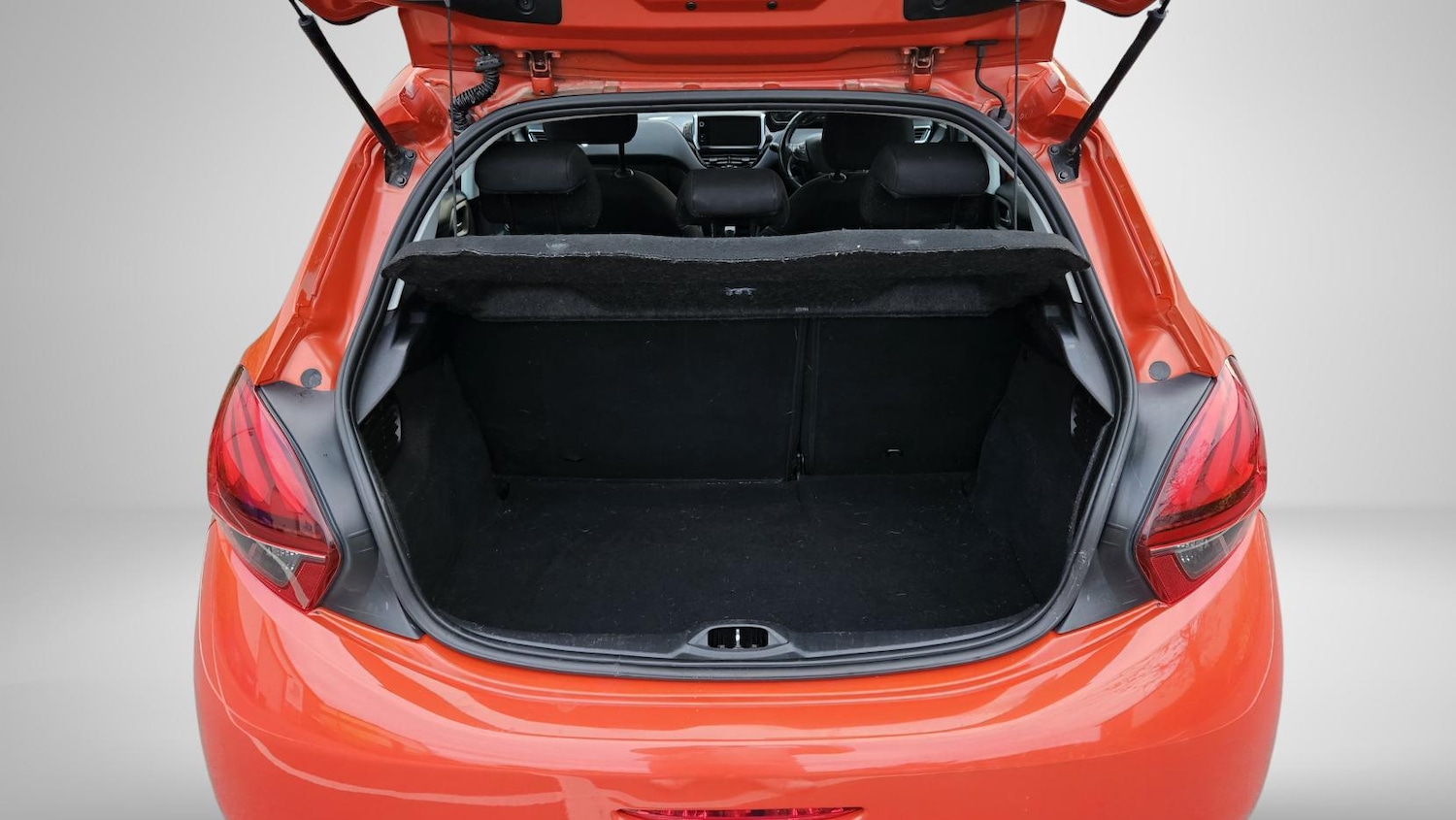 Used Peugeot 208 2016 for sale - 76507885: Photo 11