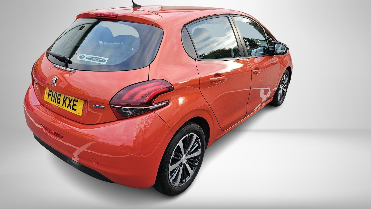 Used Peugeot 208 2016 for sale - 76507885: Photo 3